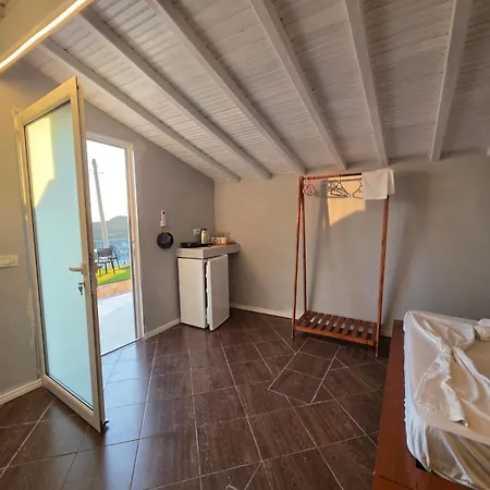 Zoi's Sea View هيماري