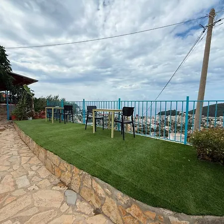 Zoi's Sea View بيت للعطل *